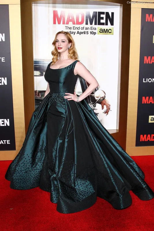 Christina Hendricks photo 7 of 2758