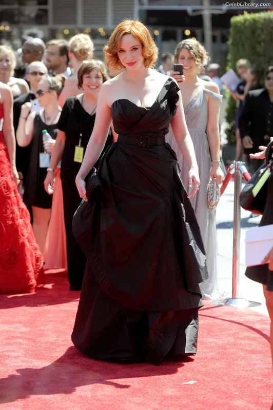 Christina Hendricks photo 17 of 2758