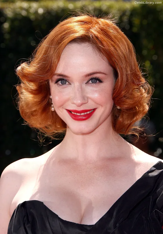 Christina Hendricks photo 9 of 2758