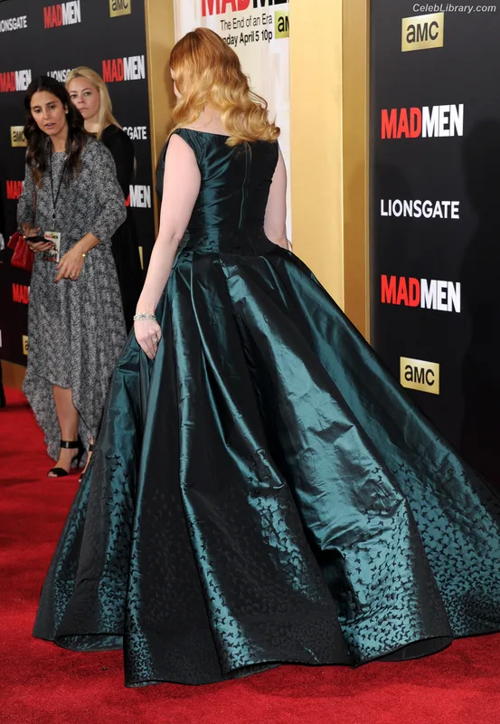 Christina Hendricks photo 16 of 2758