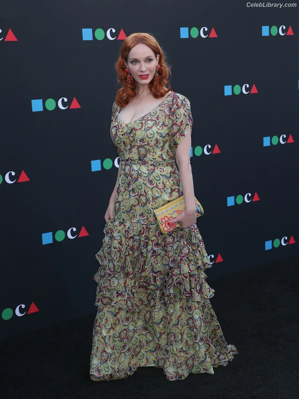 Christina Hendricks photo 22 of 2758