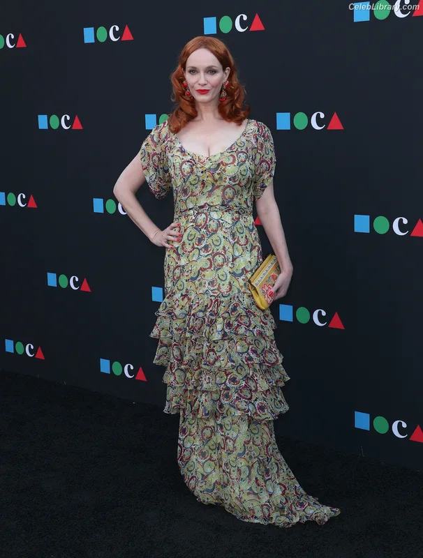 Christina Hendricks photo 6 of 2758