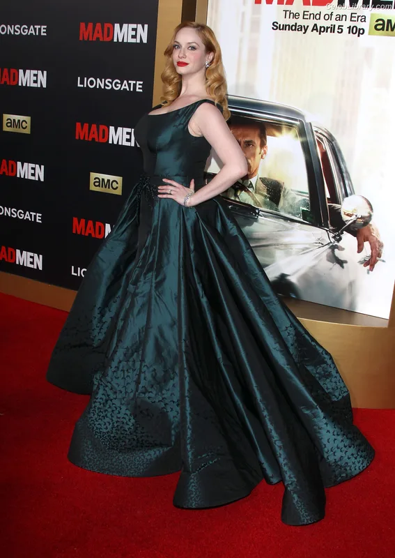 Christina Hendricks photo 3 of 2758