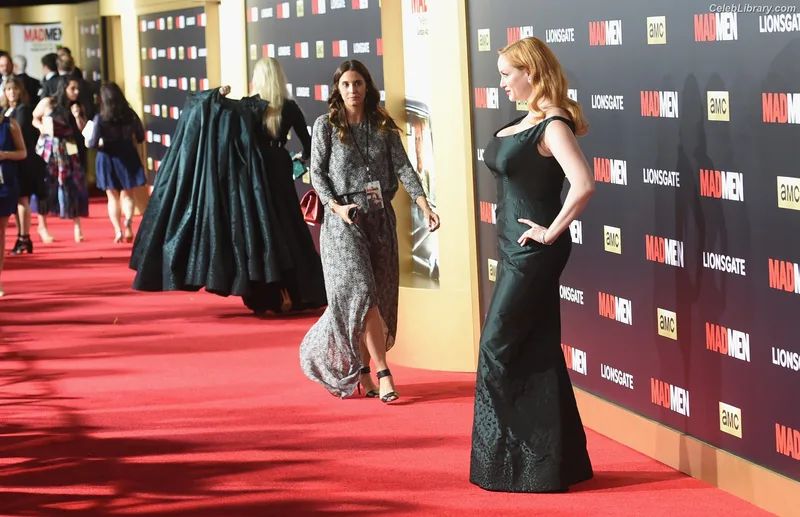 Christina Hendricks photo 11 of 2758