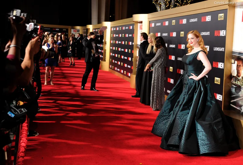 Christina Hendricks photo 14 of 2758