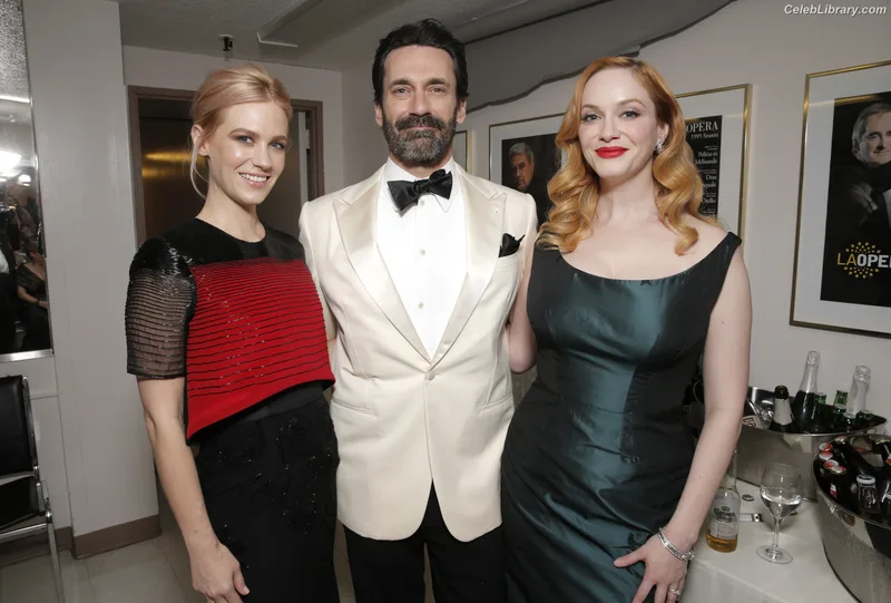 Christina Hendricks photo 15 of 2758
