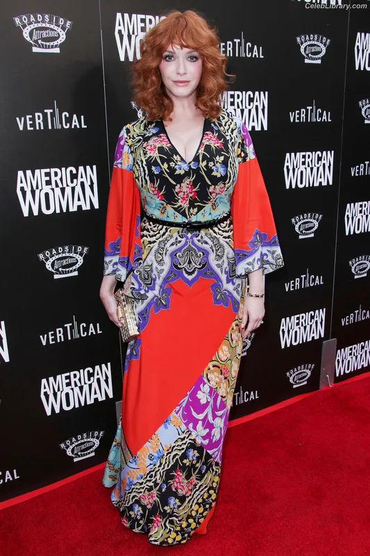 Christina Hendricks photo 8 of 2758