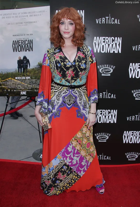 Christina Hendricks photo 11 of 2758