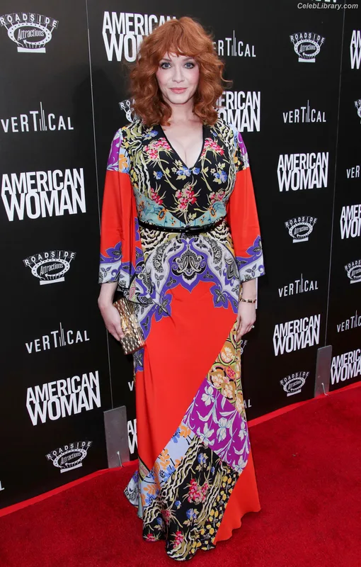 Christina Hendricks photo 20 of 2758