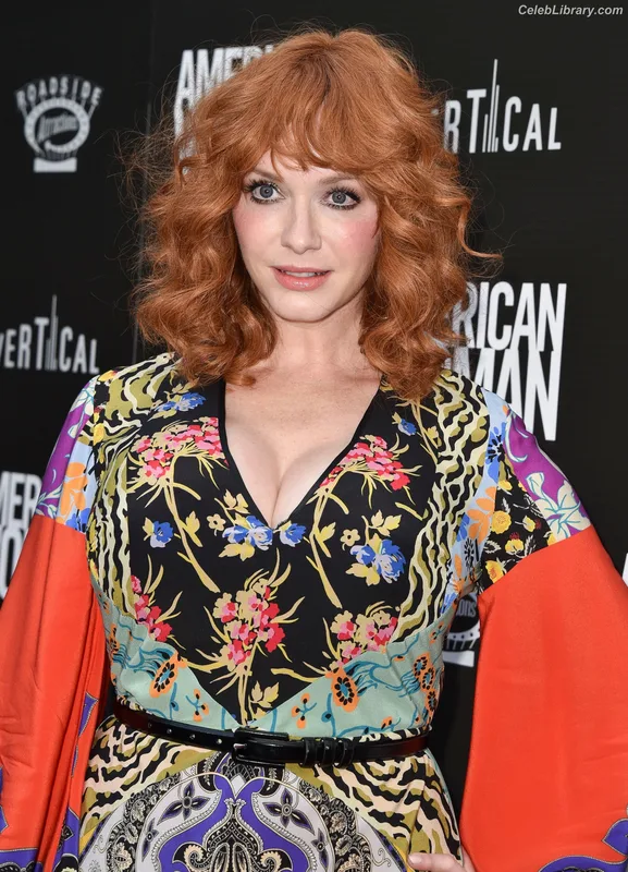 Christina Hendricks photo 8 of 2758