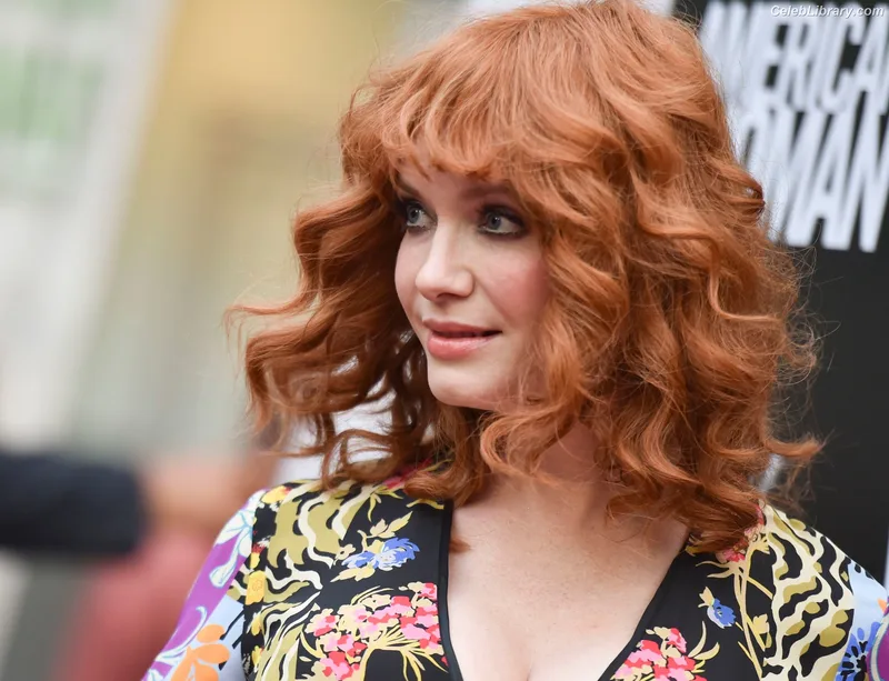 Christina Hendricks photo 17 of 2758