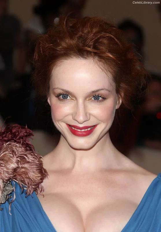 Christina Hendricks photo 11 of 2758