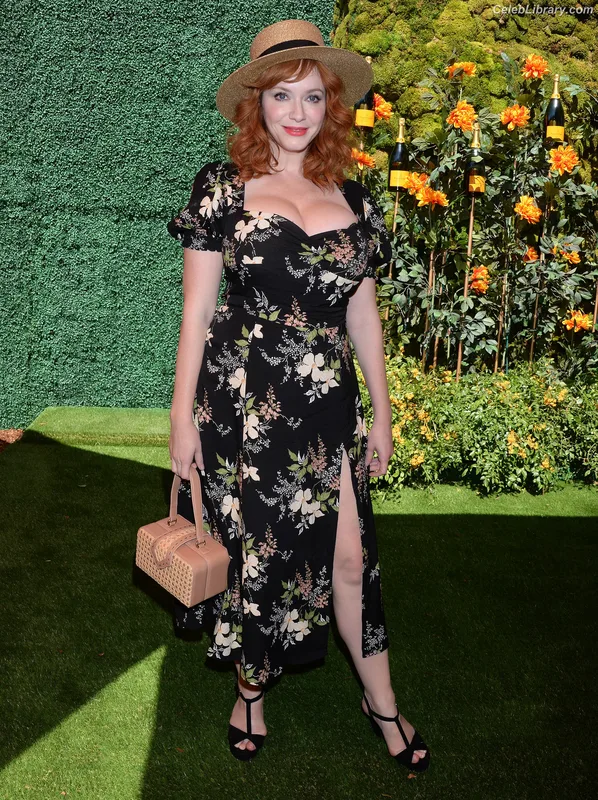 Christina Hendricks photo 14 of 2758