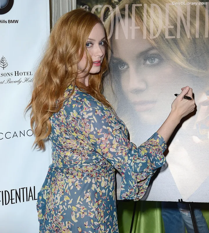 Christina Hendricks photo 18 of 2758