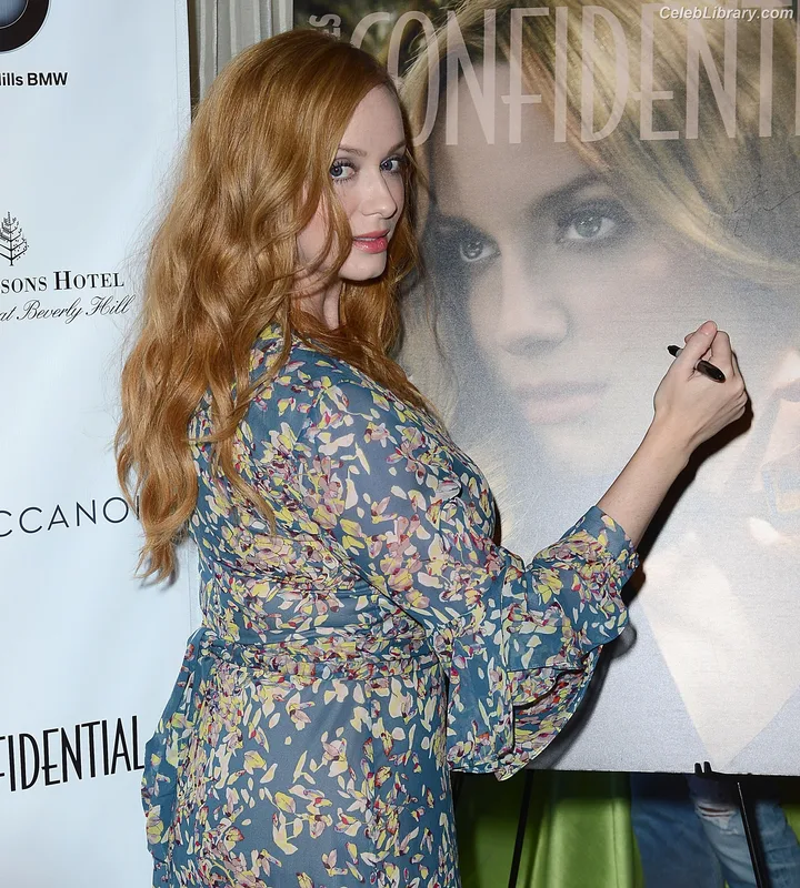 Christina Hendricks photo 21 of 2758