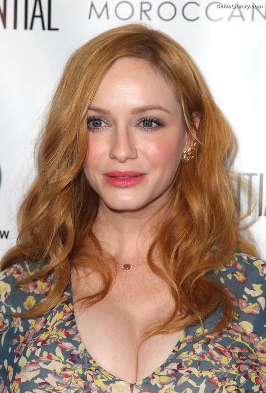 Christina Hendricks photo 8 of 2758