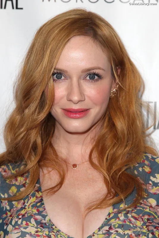 Christina Hendricks photo 14 of 2758
