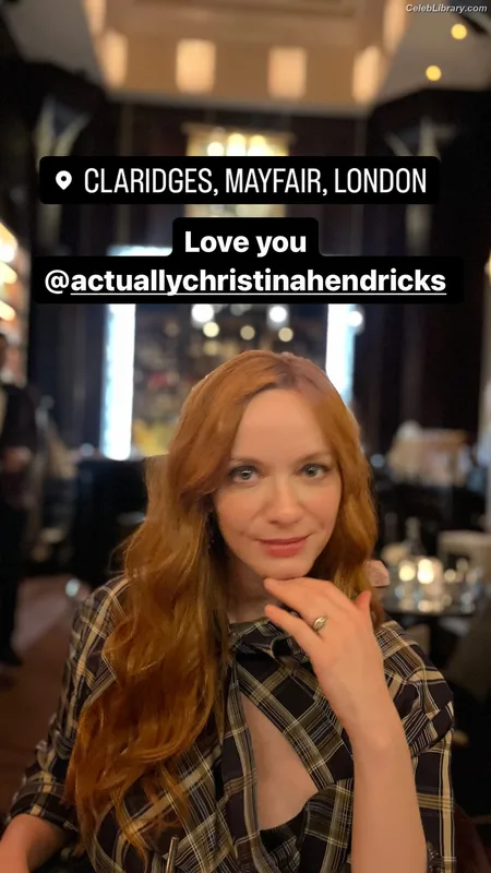 Christina Hendricks photo 10 of 2758