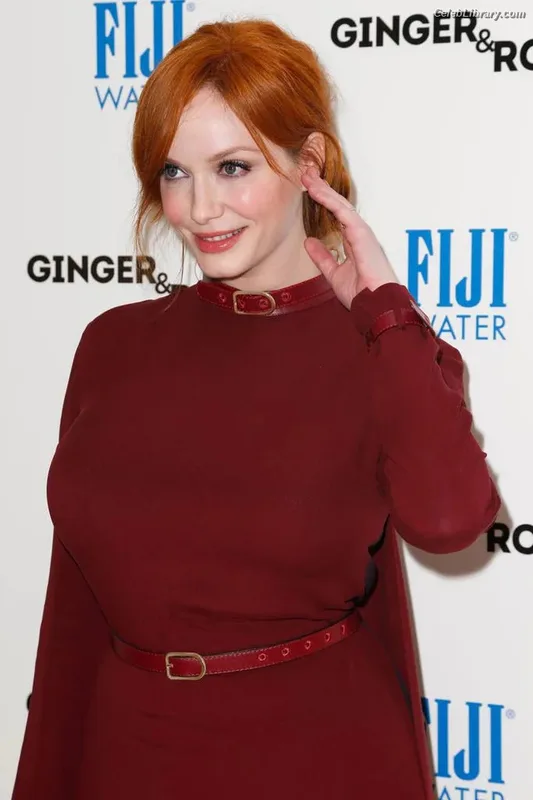 Christina Hendricks photo 14 of 2758