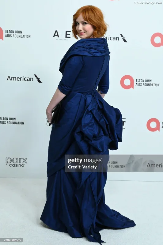 Christina Hendricks photo 17 of 2758