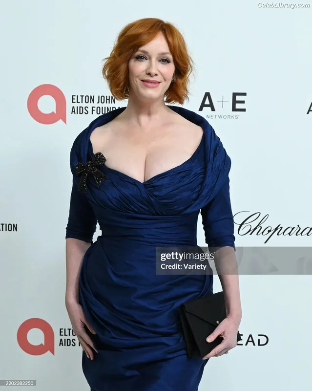 Christina Hendricks photo 18 of 2758