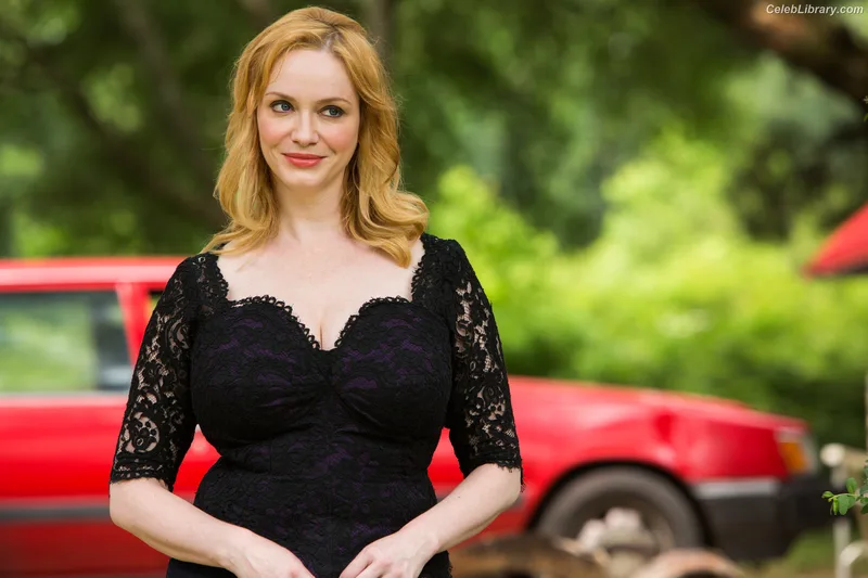 Christina Hendricks photo 23 of 2758