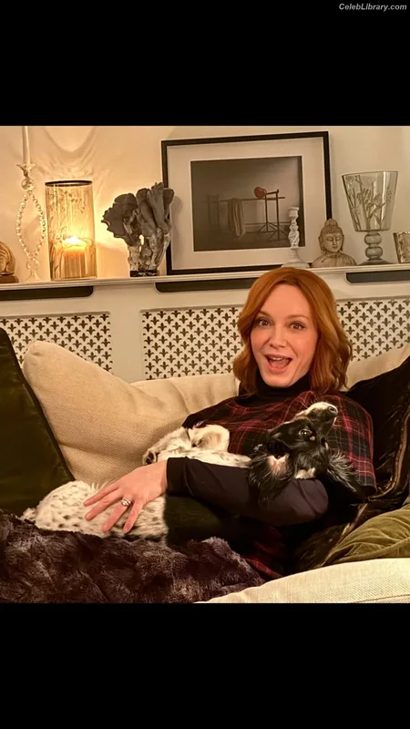 Christina Hendricks photo 6 of 2758