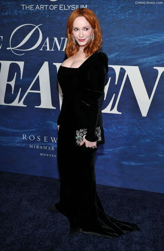 Christina Hendricks photo 20 of 2758