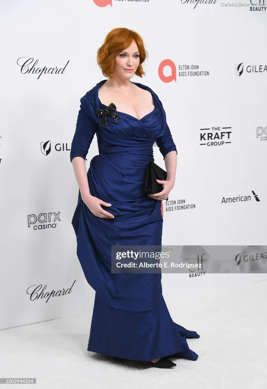 Christina Hendricks photo 13 of 2758