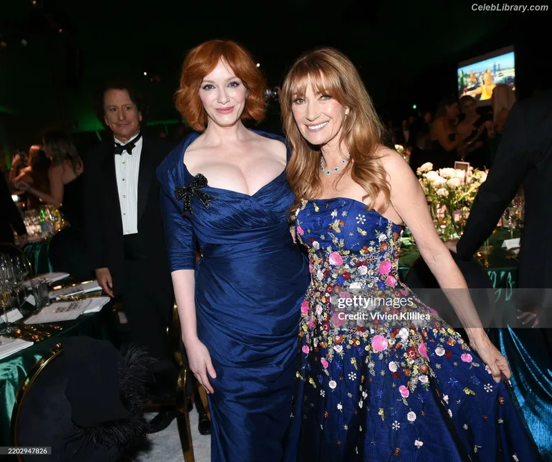 Christina Hendricks photo 3 of 2758