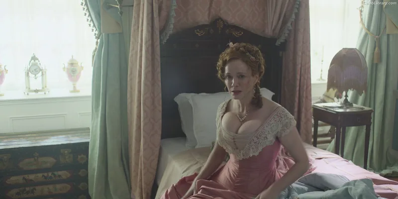 Christina Hendricks photo 5 of 2758