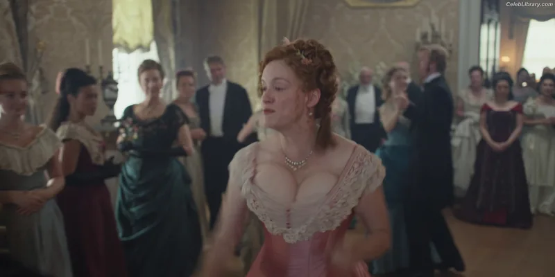 Christina Hendricks photo 8 of 2758