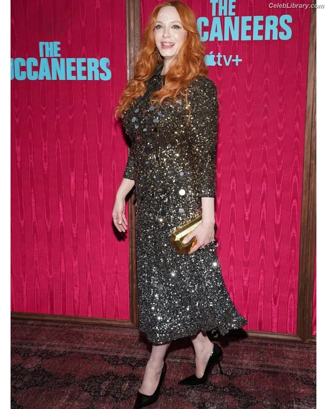 Christina Hendricks photo 18 of 2758