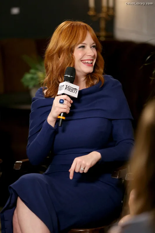 Christina Hendricks photo 18 of 2758