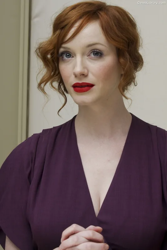Christina Hendricks photo 14 of 2758