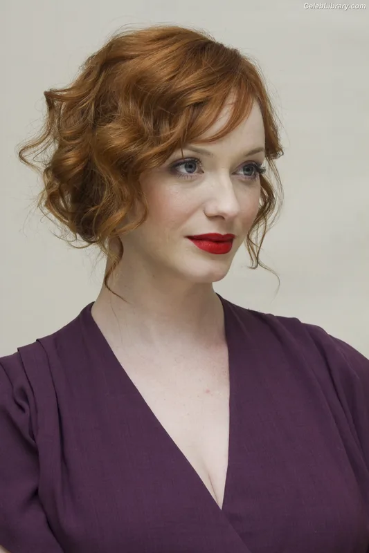 Christina Hendricks photo 15 of 2758