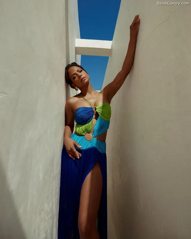 Christina Milian photo 2 of 360