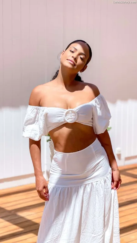 Christina Milian photo 1 of 360