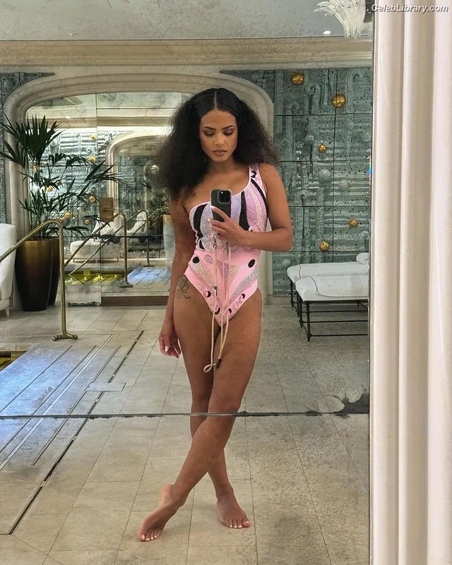 Christina Milian photo 6 of 360