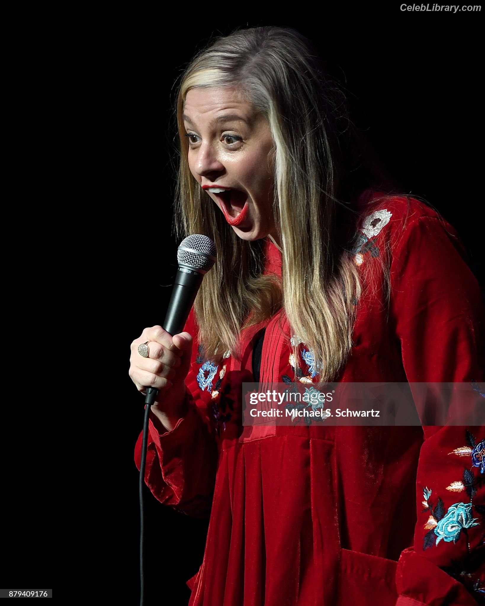 Christina Pazsitzky photo 6 of 36