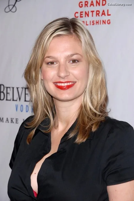 Christina Pazsitzky photo 21 of 36
