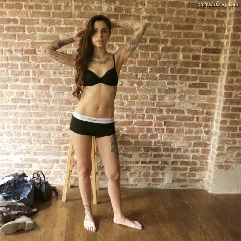Christina Perri photo 24 of 31