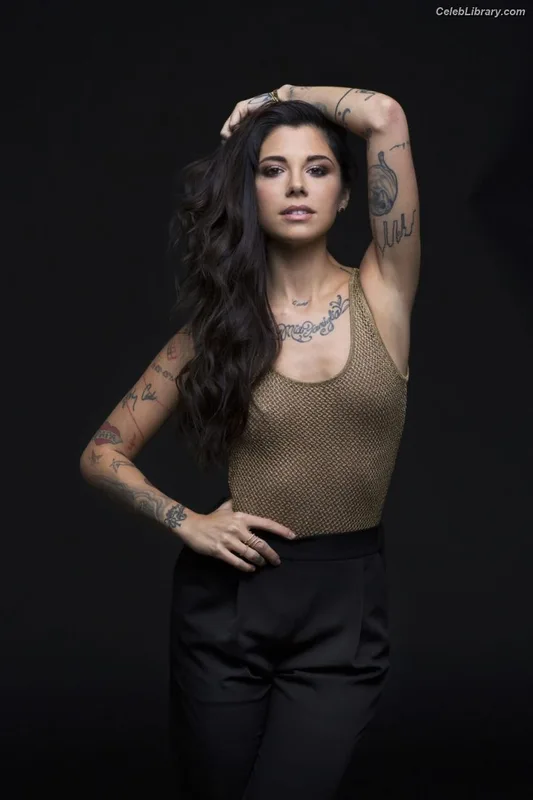 Christina Perri photo 4 of 31