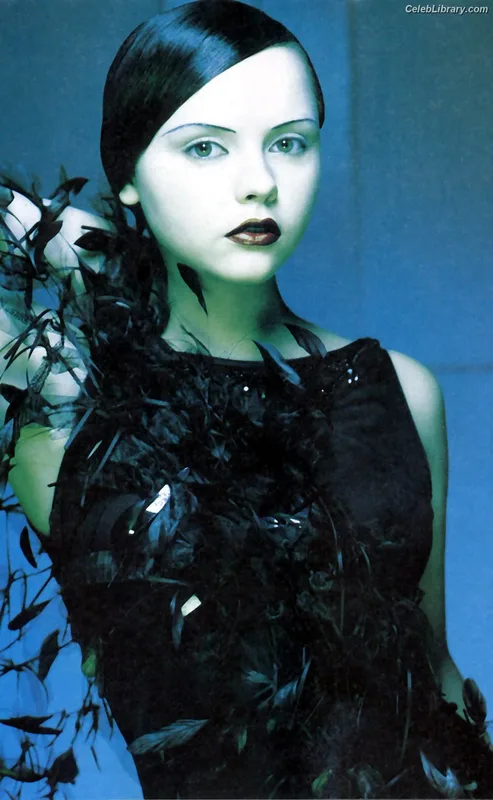 Christina Ricci photo 7 of 160