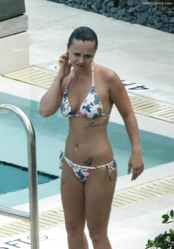 Christina Ricci photo 5 of 160