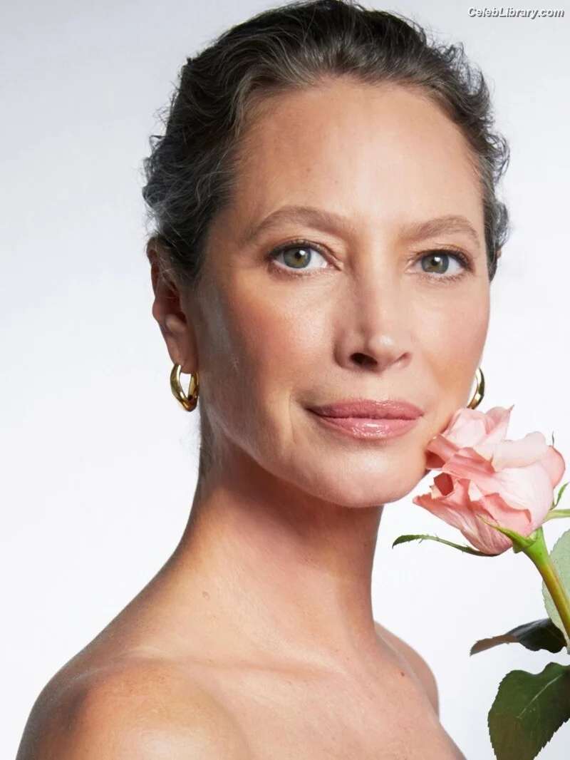 Christy Turlington photo 22 of 61