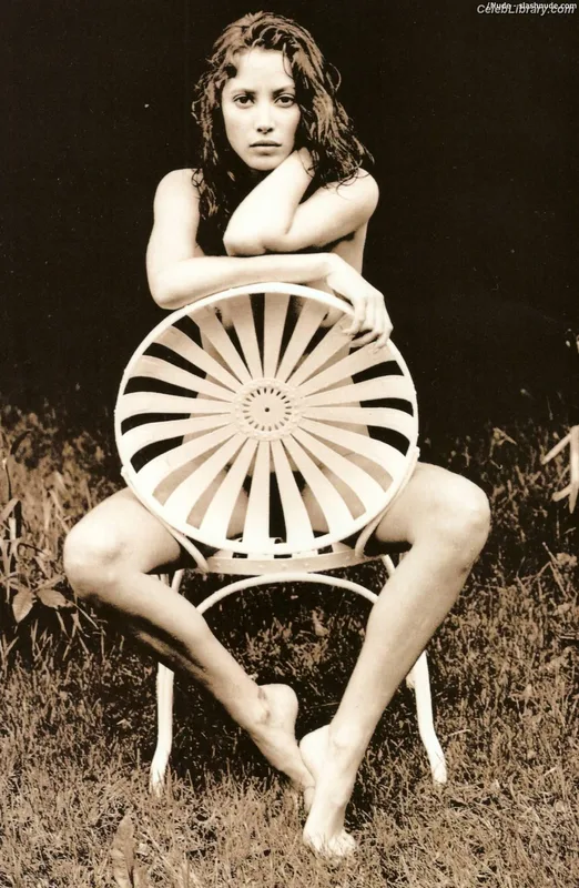 Christy Turlington photo 4 of 62