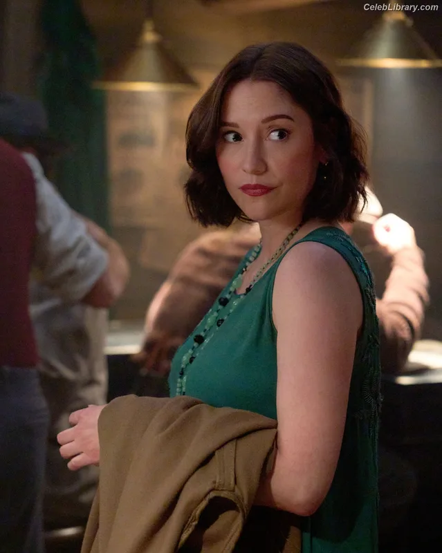 Chyler Leigh photo 12 of 128