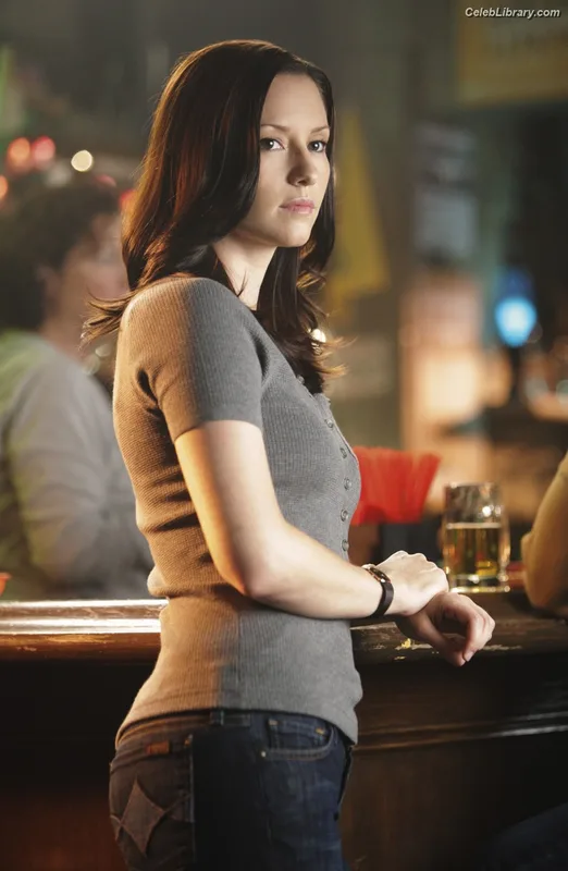 Chyler Leigh photo 1 of 128