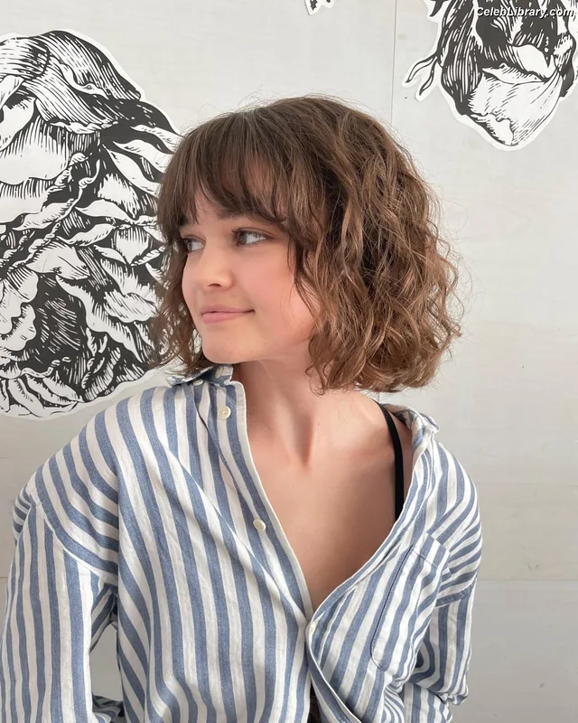 Ciara Bravo photo 13 of 126